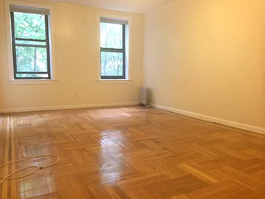 Rented by 4 Points Properties | media 5