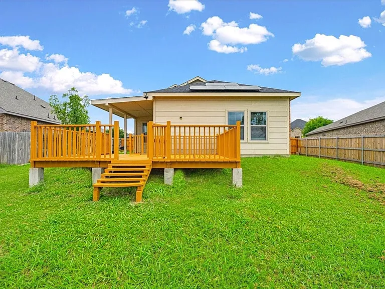 710 Woodcrest Dr — Photo 22
