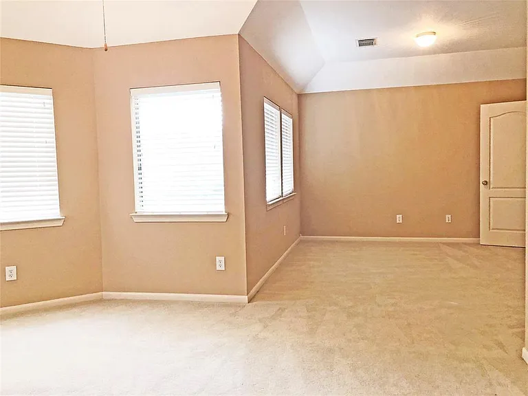 315 Heritage Shr — Photo 9