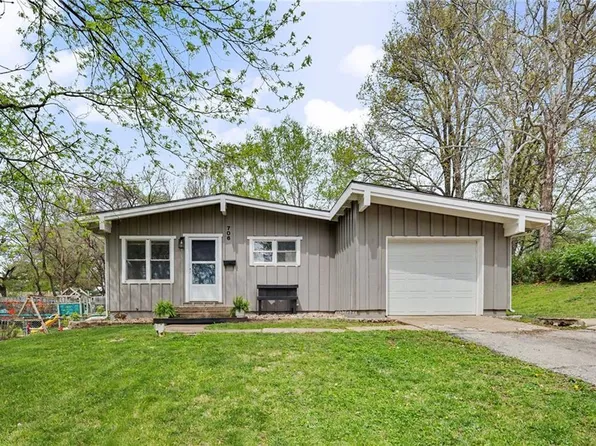 706 W Brown St, Liberty, MO 64068