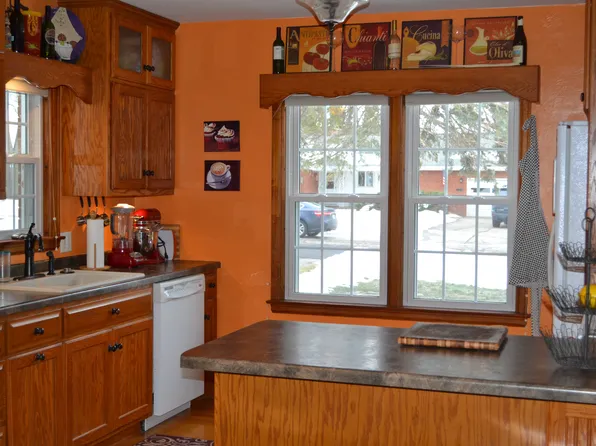 160 Bryan St, Green Bay, WI 54301