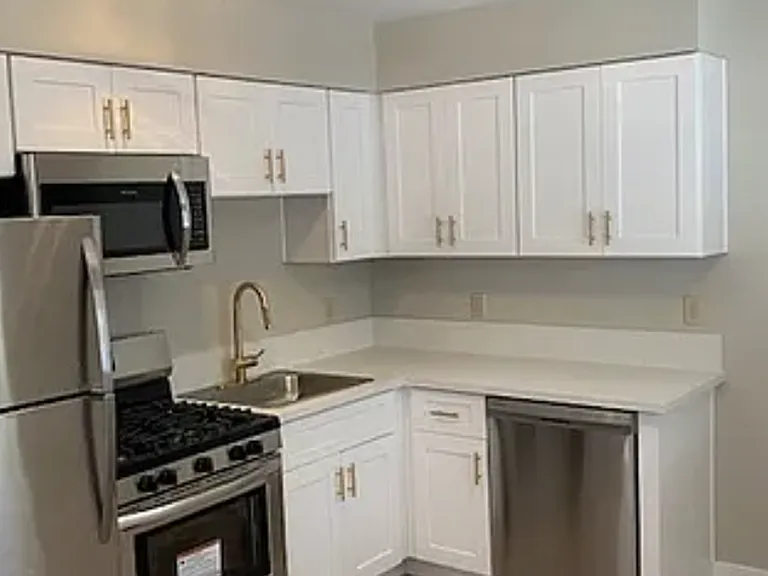 220 W Cherry Ave — Photo 6