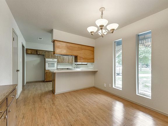 2nd image of 108 San Jacinto Ct