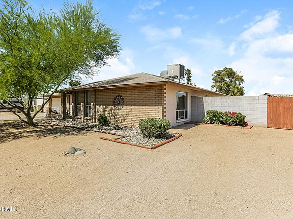 3rd image of 9208 N 48TH Drive