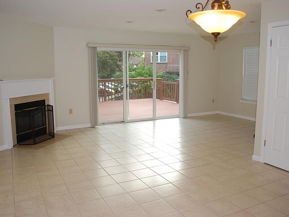 Living Room / Dining Room