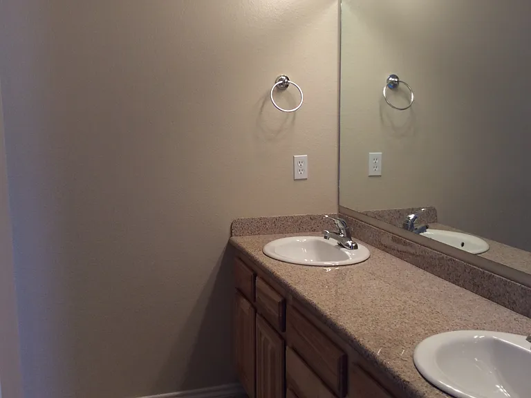 603 Lavender Ct #C — Photo 7