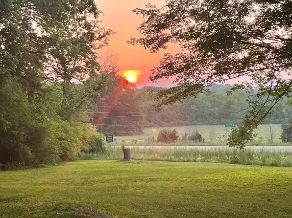 4049 Hampshire Pike, Hampshire, TN 38461