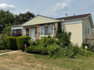 185 Gage St, Pontiac, MI 48342