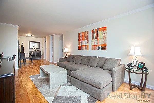 Sold by NextStopNY | media 1