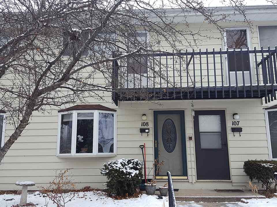 1st image of 108 S Lakewood Gdns