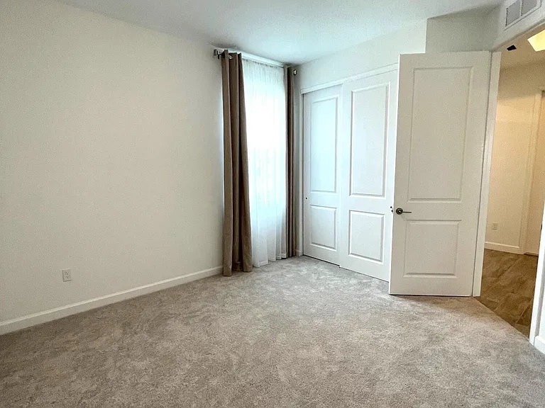 13419 Noble Dr — Photo 20