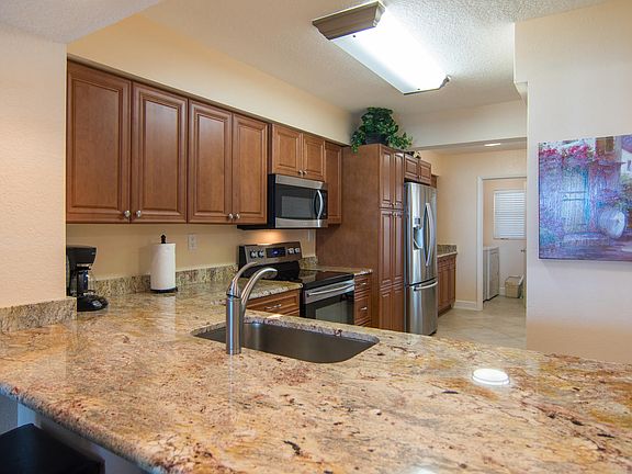 4th image of 6083 Bahia Del Mar Cir APT 461