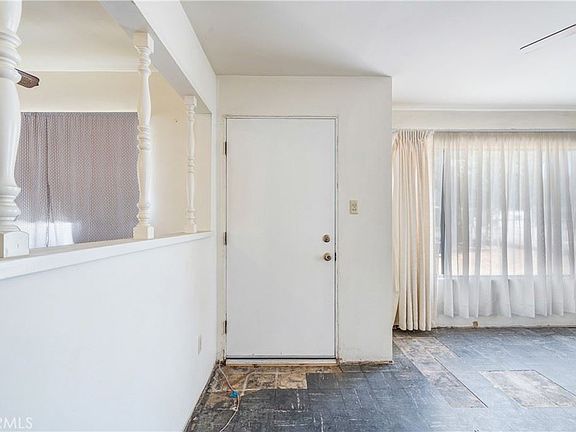 5th image of 2677 N Maple Ave