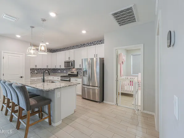 657 E BUCKINGHAM Avenue, Gilbert, AZ 85297