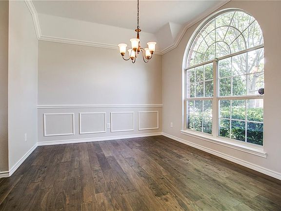 5th image of 1416 Greenwich Dr