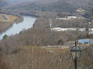 164 Samuel James Ln, Gainesboro, TN 38562