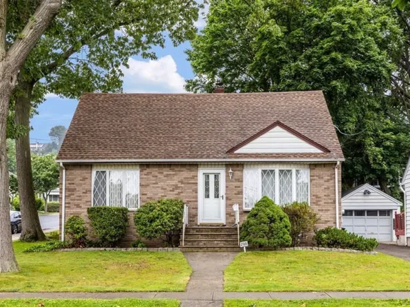 700 9th St, Carlstadt, NJ 07072