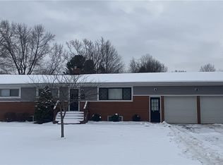 340 Greenbriar Dr, Tallmadge, OH 44278