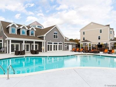 201 Copper Square Drive #201, Bethel, CT, 06801