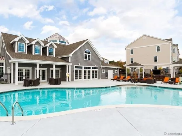 201 Copper Square Drive #201, Bethel, CT 06801