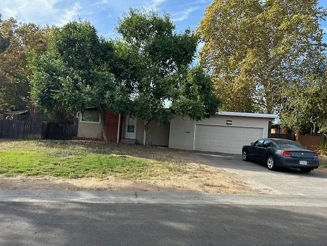 3709 Brownson St photo 1