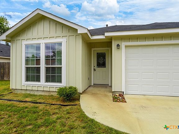3rd image of 126 Jane Dr