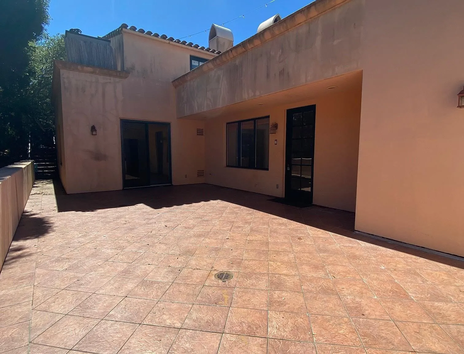 3 bed, 2000 sqft, $5,600 — Photo 3