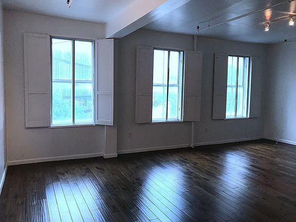 5th image of 73 8th Ave APT 3
