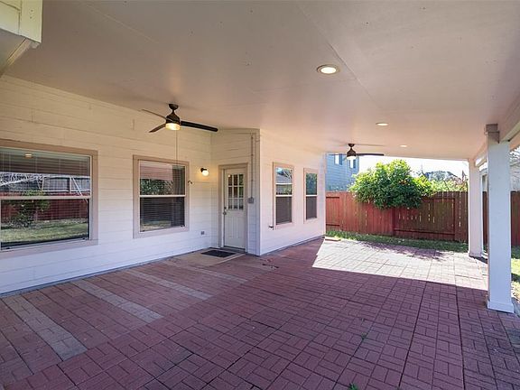 4th image of 8407 Windy Thicket Ln