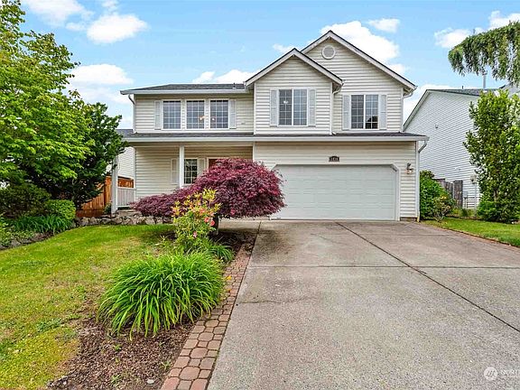 2nd image of 1810 SE 187th Place