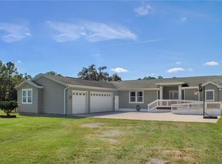 320 E Osceola Rd, Geneva, FL 32732