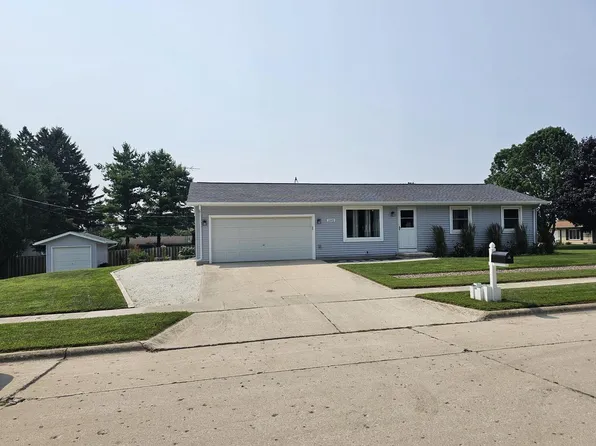 2302 South 12th STREET, Manitowoc, WI 54220