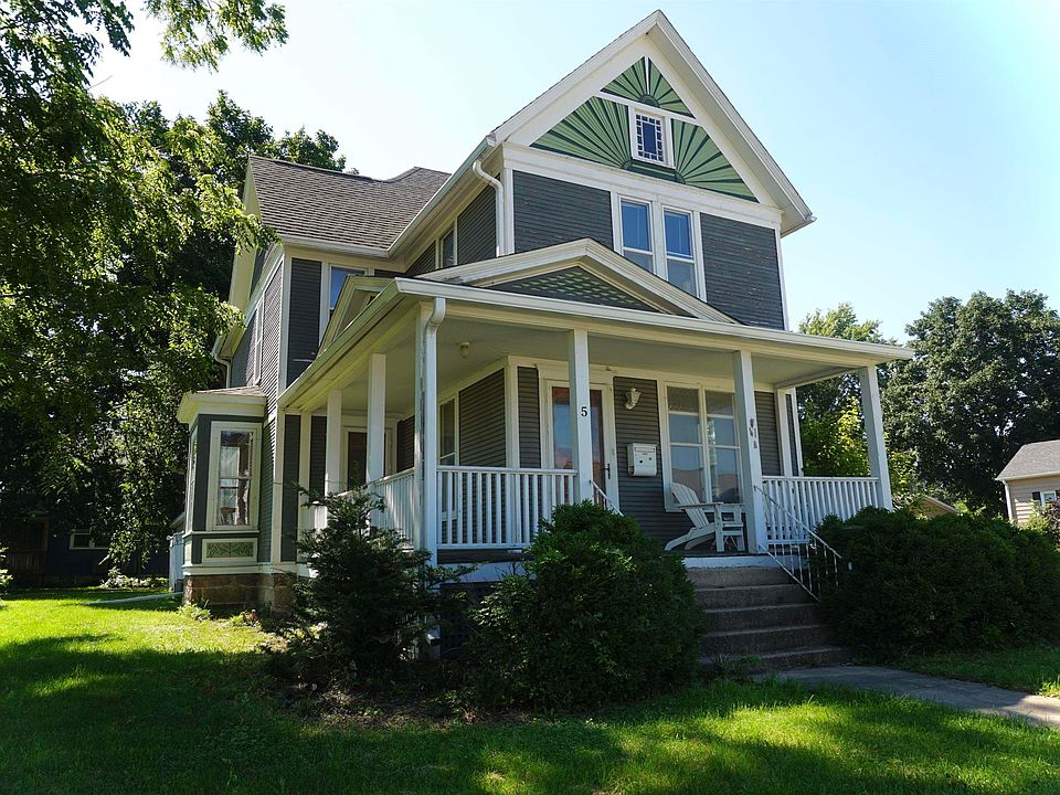 1st image of 502 4th St SW
