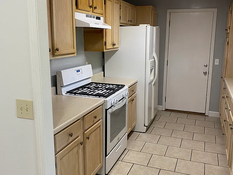 13126 Sycamore Ave — Photo 12