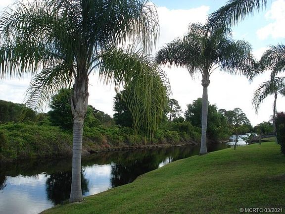 4th image of 16100 SW Indianwood Cir