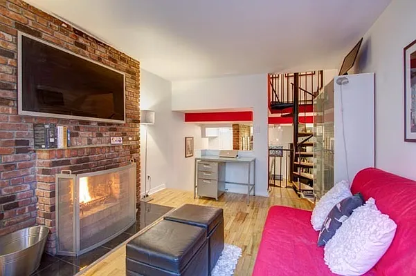 Sold by Compass | media 2