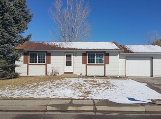 6825 Goldfield Dr, Colorado Springs, CO 80911