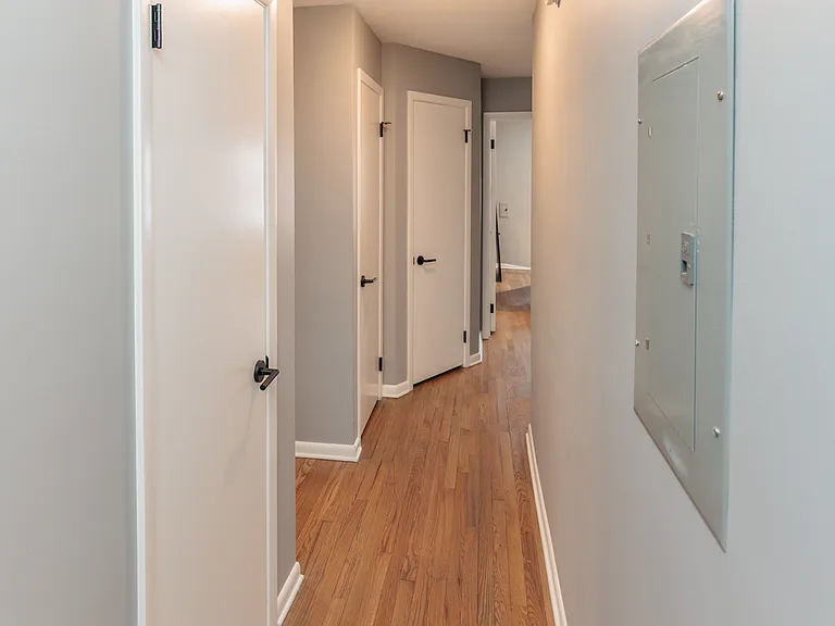 2539 Warrensville Center Rd — Photo 23