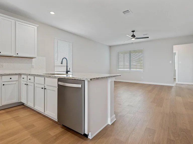 1119 Campside Dr — Photo 10