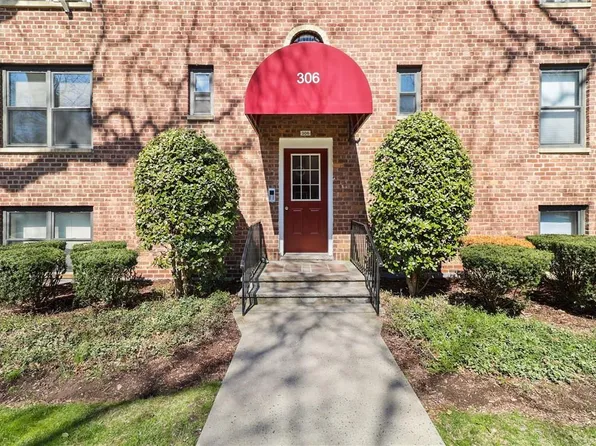 306 Richbell Road #B2, Mamaroneck, NY 10543