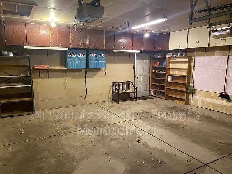 2132 Carrington Ct — Photo 13