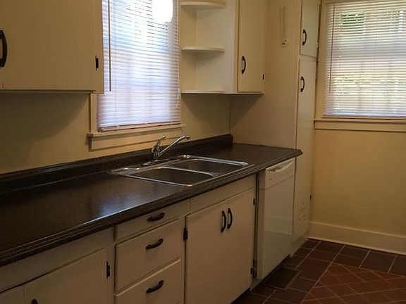 5th image of 513 Whitfield St