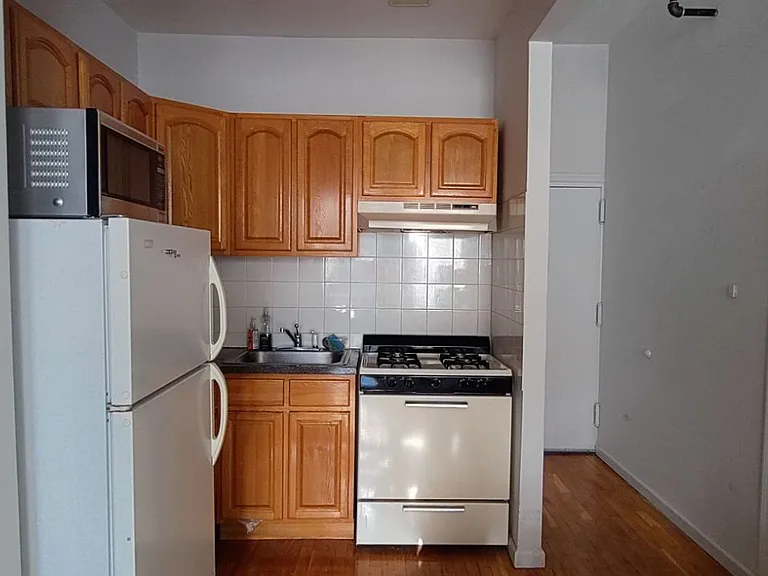 107 W 120th St #4E — Photo 3