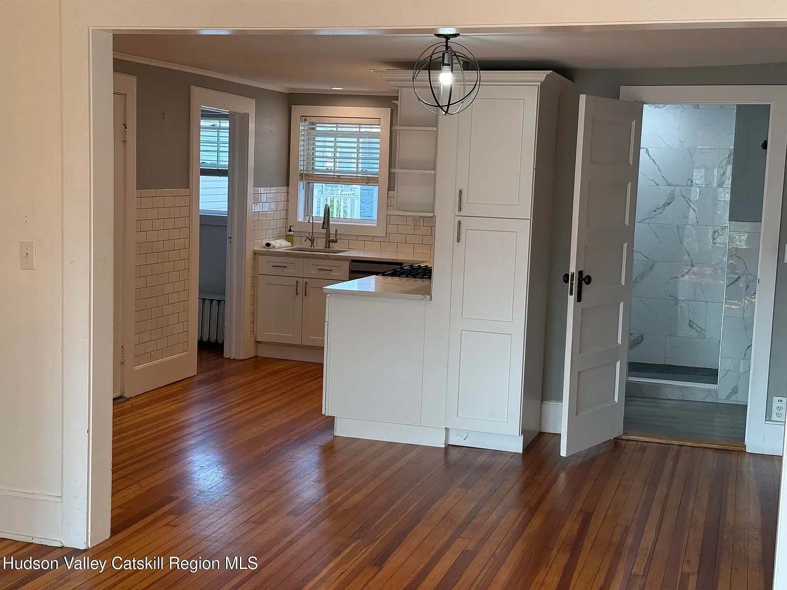 2 bed, 1.0 bath, 1000 sqft, $2,750 — Photo 4