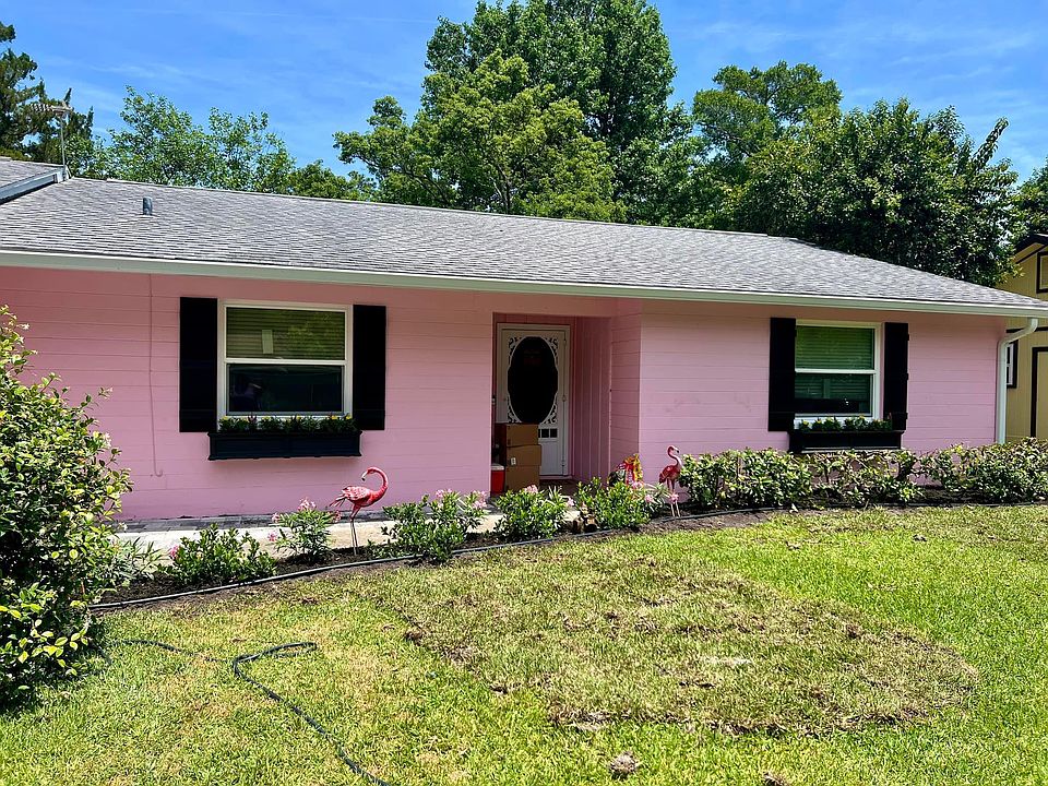 1st image of 1007 W Indian Oaks