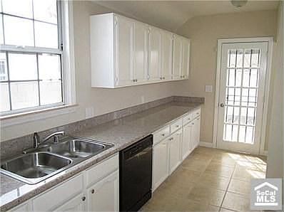 3rd image of 3644 W 59th St