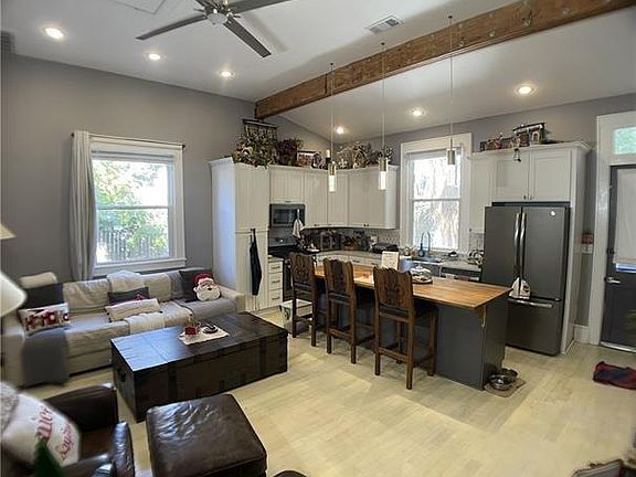 2nd image of 4413 S Liberty St #4413