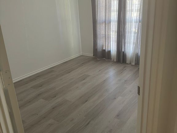 3rd image of 500 Clear Springs Ct