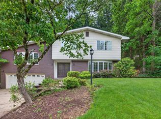 3808 Edinburg Dr, Murrysville, PA 15668