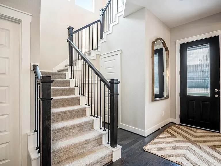222 Thistle Dr — Photo 5
